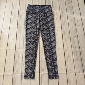 Victorias Secret Sport VSX Womens Knockout‎ Printed Leggings Size Small Active
